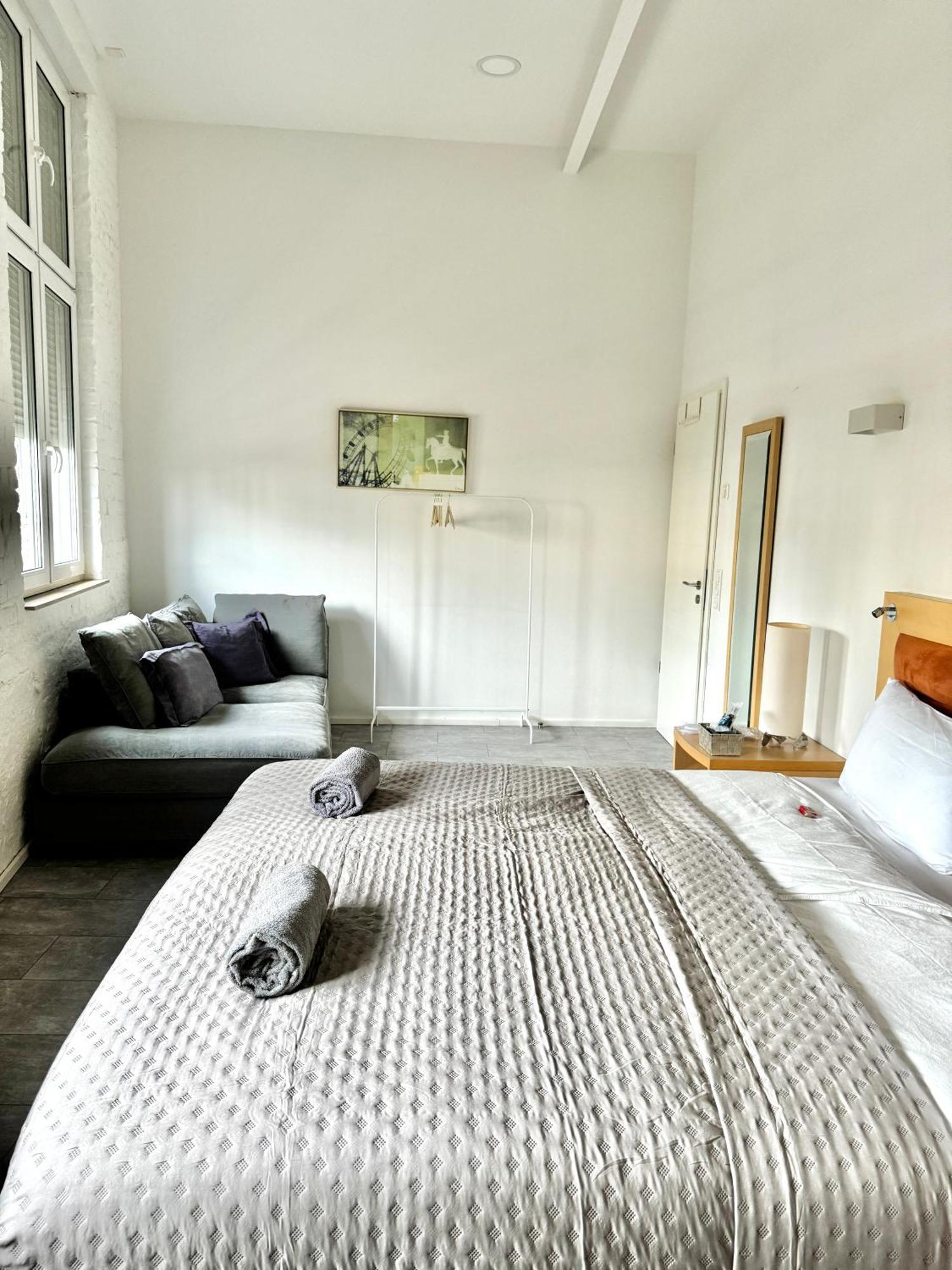 Heaven Homes - Im Herzen Der Hafenstadt Privatunterkunft Düsseldorf